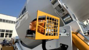 セルフローディングコンクリートミキサー車3.5立方メートルセメントポンプミキサー車、メキシコで販売中 - Product Image 3