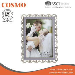 Mémorial <span class=keywords><strong>Cadre</strong></span> <span class=keywords><strong>Photo</strong></span> En Alliage de Zinc En Métal Cadres <span class=keywords><strong>Photo</strong></span> Décoratifs Ornés Cadres <span class=keywords><strong>Photo</strong></span> <span class=keywords><strong>Pas</strong></span> <span class=keywords><strong>Cher</strong></span> - Product Image 2