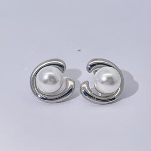 Pendientes de Perlas con Forma de Letra, Chapados en Oro, de Latón, Clásicos, Elegantes y Sencillos, de Tianyu Gems, para Mujer - Product Image 6