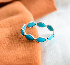 Anillo de eternidad Azure Horizon Marquise Turquoise con plata de ley 925, estilo moderno, en venta. - Product Image 6