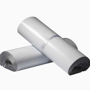 Sobres <span class=keywords><strong>de</strong></span> envío <span class=keywords><strong>de</strong></span> <span class=keywords><strong>correo</strong></span> <span class=keywords><strong>de</strong></span> plástico Gris autosellados biodegradables para calcetines y zapatos - Product Image 1