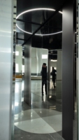 Ascenseur de passagers moderne sans machine, sans engrenages, AC, 250kg-630kg, 4 arrêts, en acier inoxydable noir titane avec gravure miroir, pour extérieur