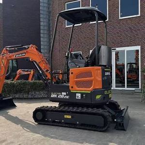 รถขุดขนาดเล็ก Doosan DX20ZE ของแท้จากเกาหลี ใช้ไฟฟ้า น้ำหนัก 2 ตัน ปลอดมลพิษ เงียบ ระบบไฮดรอลิก ใช้งานน้อย เหมาะสำหรับงานในอาคารและพื้นที่แคบ - Product Image 2