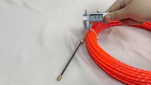 <span class=keywords><strong>Fil</strong></span> électrique <span class=keywords><strong>optique</strong></span> flexible de <span class=keywords><strong>fibre</strong></span> tirant l'extracteur rouge de câble de polyester d'outils d'installation - Product Image 2