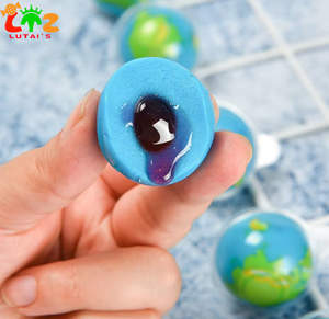Caramelos 3D Earth Gummy 110g a granel, populares en internet, con diseños de baloncesto, fútbol, sandía y ojo explosivo, <span class=keywords><strong>para</strong></span> comercio exterior - Product Image 3