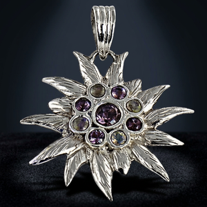 Pendentif Fleur Plaqué Argent Art Palace avec Pierres d'Améthyste Serties Clos, Style Vintage, Bijou Unisexe, Cadeau - Product Image 1