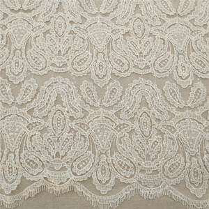 Tissu en dentelle africaine beige de luxe, brodé à la main, motif floral, soluble dans l'eau, pour robes de mariée et sacs - Product Image 4