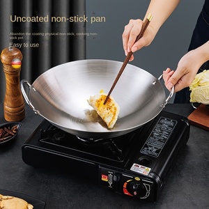 Guangzhou <span class=keywords><strong>Wok</strong></span> de acero inoxidable de 40cm con doble mango de madera Cocina de Inducción Compatible con cocinas chinas restaurantes hoteles - Product Image 3