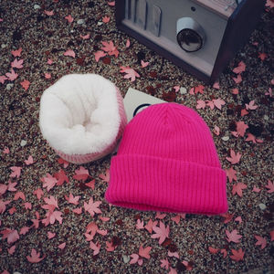 Bonnet d'hiver unisexe chaud, extensible, en tricot côtelé, doublure en fausse <span class=keywords><strong>fourrure</strong></span>, respirant, imperméable, logo brodé personnalisable, nœuds à pois - Product Image 1