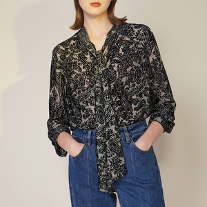 Elegante <span class=keywords><strong>Camicetta</strong></span> in Velluto Autunnale con Colletto Paisley Nero, 100% <span class=keywords><strong>Seta</strong></span>, Scollo a V, Design sulle Spalle, Delicato Ricamo 3D - Product Image 3