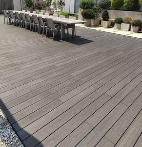 Tarima de Madera Plástica Compuesta Resistente al Agua y a los Rayos UV para Exteriores, Baldosas de WPC para Bricolaje/Tarima de WPC a Bajo Precio - Product Image 6