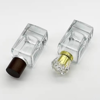 Bouteille de parfum en verre carrée personnalisable en gros 50ml flacon pulvérisateur de luxe bouteille de parfum transparent en verre WX-29