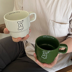 แก้วกาแฟเซรามิคลายการ์ตูนสุนัข รุ่น New Idea Products 2023 พร้อมฝาปิดและกล่องของขวัญ - Product Image 4