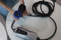 Cargador Portátil para Vehículos Eléctricos Putainen de 22kW 32A Trifásico GB/T con Pantalla LED de 1.3 Pulgadas