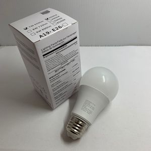 A19 E26 หลอดไฟ LED 9W 800LM 3000K แสงสีขาวอุ่น ไฟบ้าน 120V AC หรี่แสงได้เต็มกำลัง - Product Image 1