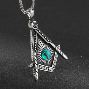 Pendentif maçonnique avec pierre œil d'ambre, plaqué argent antique, design géométrique, bijou unisexe vintage, cadeau - Product Image 4