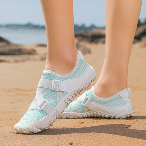 Zapatos de Agua Unisex con Parte Superior de Malla, Suela de Goma Antideslizante, Punta Cerrada, Secado Rápido, para Playa, Verano, Natación y Senderismo - Product Image 2