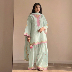 Ensemble de robe traditionnelle indienne et pakistanaise pour femmes, imprimé cœur rose vert menthe, longueur au sol, coupe ample, vêtements décontractés, en coton - Product Image 1