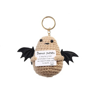 Gantungan Kunci Hantu Benang Rajut Lucu Kartun Multiwarna Boneka Plush Gantungan Tas Halloween Hadiah Buatan Tangan untuk Dekorasi Pesta Wanita