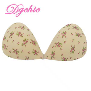 <span class=keywords><strong>Soutien</strong></span>-<span class=keywords><strong>gorge</strong></span> invisible adhésif sans bretelles pour femmes grandes tailles, avec pétales push-up fins et respirants – Accessoire intime très demandé - Product Image 6