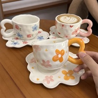 Ensemble de tasses à café en céramique faites à la main de haute qualité, directement de l'usine, avec soucoupe à motif floral, ensemble de tasses à thé et à café irrégulières