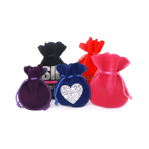 Logo parfüm kadife kese ile kadife makyaj çantaları takı ambalajı büzme ipli kadife çanta - Product Image 2