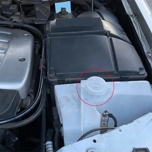 Bouchon de réservoir de liquide lave-glace Mercedes-Benz A1638690508, pièce de rechange en plastique - Product Image 1