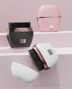 Piastra per Capelli Portatile Senza Fili Ricaricabile USB con Pettine Lisciante e 3 Impostazioni di Temperatura - Product Image 1
