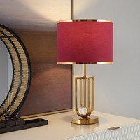 Lampes de table décoratives dorées de luxe avec revêtement en tissu et corps en métal Lampe de bureau moderne pour la maison