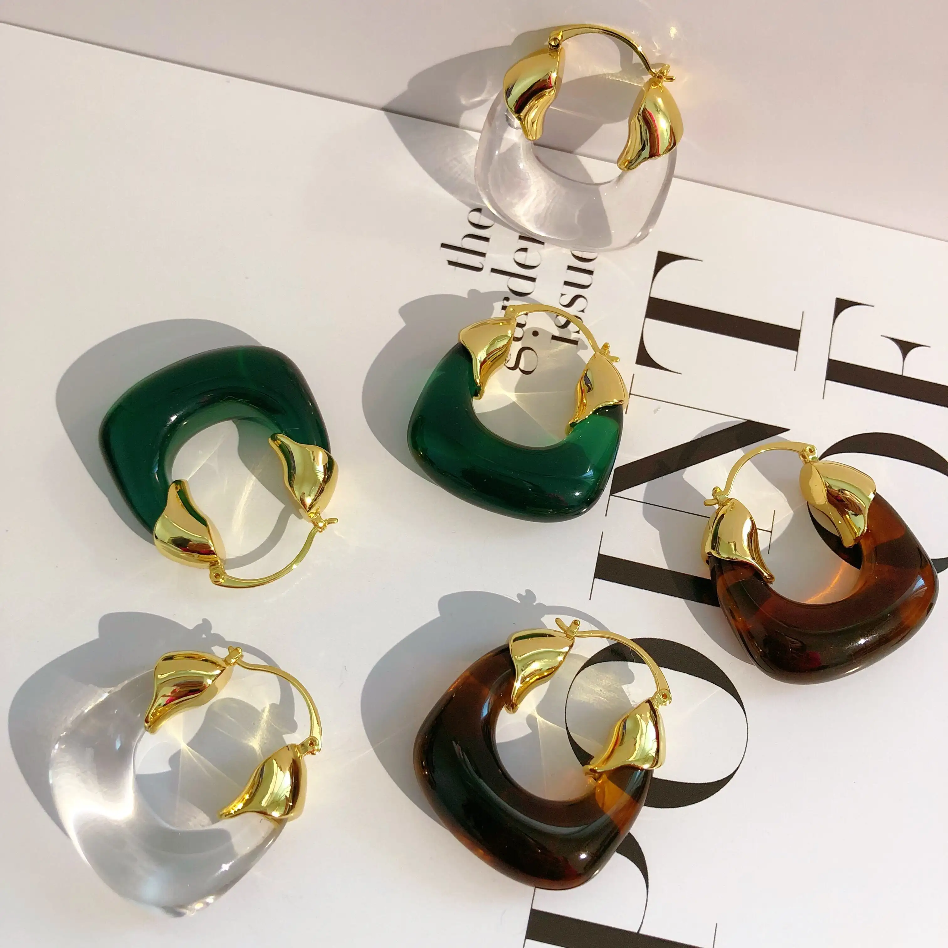 Custom Boho Colorful Chunky Acrylic Transparent U-shaped Hoop Earring Gold Plated Piercing Jewelry for Fashion Women