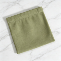 Pochette à bijoux en microfibre gris clair, emballage de luxe en velours avec rabat pour petits colliers, boucles d'oreilles, bagues 12*12cm