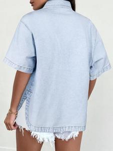 เสื้อเชิ้ตเดนิมทรงหลวมสำหรับผู้หญิง แบบลำลอง ติดกระดุม ชายโค้ง - Product Image 2