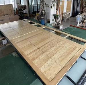 <span class=keywords><strong>Porte</strong></span> <span class=keywords><strong>de</strong></span> garage <span class=keywords><strong>sectionnelle</strong></span> en bois <span class=keywords><strong>de</strong></span> style <span class=keywords><strong>grange</strong></span> LONG TAI sur mesure pour villa <span class=keywords><strong>de</strong></span> campagne et entrée <span class=keywords><strong>de</strong></span> ferme - Product Image 6