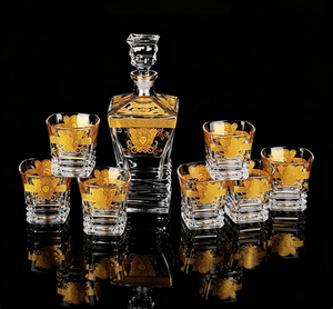 Juego <span class=keywords><strong>de</strong></span> Decantadores <span class=keywords><strong>de</strong></span> Whisky con MOQ Bajo, Botella <span class=keywords><strong>de</strong></span> Cristal con Calcomanía Dorada Directo <span class=keywords><strong>de</strong></span> Fábrica <span class=keywords><strong>para</strong></span> Dropshipping y Venta Minorista - Product Image 1