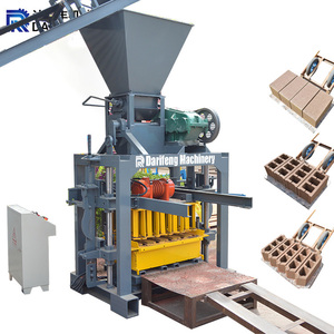 Machine à fabriquer des blocs de ciment creux QT4-35, prix compétitif, machine simple pour la fabrication de briques solides, à vendre - Product Image 1