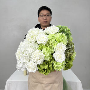 Bola de Flores Artificiales Romántica Hecha a Mano de 45 cm, Verde, para Decoración de Mesa de Boda, Centro de Mesa Escolar, de Larga Duración - Product Image 6