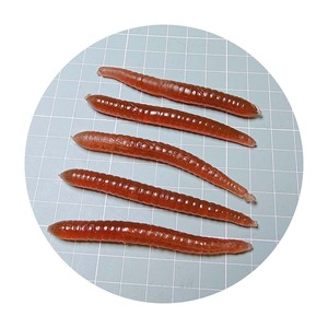 Ver de terre simulé colle molle ver de terre ver de nouilles rouge mouche accessoire artificiel <span class=keywords><strong>blague</strong></span> jouet jouets en gros pour blagues - Product Image 3