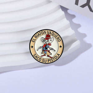 カウボーイマウスと銃のエナメルピン、メキシコの子供たちの歌を歌うカウボーイマウス、銃を持ったカウボーイマウス、ブローチ、バッグ、ラペルバッジ、ジュエリーギフト - Product Image 2