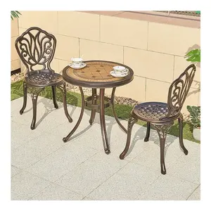Ensemble table basse durable pour 2 personnes en fonte d'aluminium pour villa, patio, balcon, chaises de table carrées pour bistro français