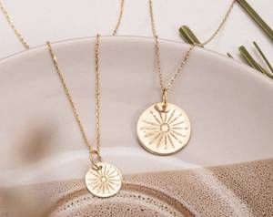 Chaîne de bijoux en acier inoxydable Sunbeam, tendance, avec inscription personnalisée de nom, minimaliste, soleil, <span class=keywords><strong>tarot</strong></span>, cadeau pour elle - Product Image 1