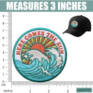 แผ่นปักลาย Here Comes The Sun ขนาด 3 นิ้ว รีดติดหรือเย็บติดได้ ลายคลื่น เหมาะสำหรับตกแต่งกระเป๋าเดินทาง ทำจากผ้าสักหลาดไม่ทอ - Product Image 3