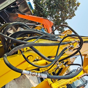 Excavadora Mini Usada de Alta Calidad KOMATSU PC55 MR con Motor y Caja de Cambios, 5.5 Toneladas, 28.5kW, en Venta - Product Image 4