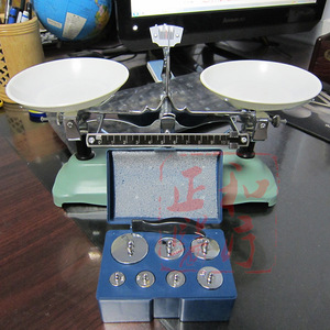 เครื่องชั่งแบบถาดกลไก ความจุ 200 กรัม พร้อมตุ้มน้ำหนักและแหนบสำหรับใช้ทางการแพทย์ - Product Image 3