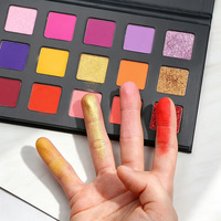 Palette de fards à paupières mats personnalisés en gros avec logo, haute pigmentation, 15 couleurs, palette de fards à paupières scintillants