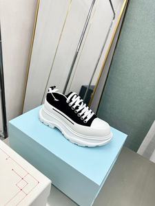 Los clásicos zapatos de plataforma retro para mujer presentan un diseño acolchado y son adecuados para la nueva tendencia de moda de 2026. - Product Image 2