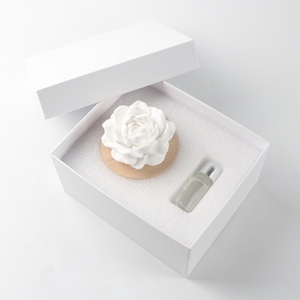 Ambientador de Aroma a Base de Madera para Decoración del Hogar, Difusor de Aceite Esencial con Fragancia de Flor de Porcelana de Cerámica Perfumada - Product Image 1