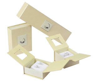 Luxury Custom Logo Cardboard Paper Packaging Box Magnetic Jewelry Box with PVC Window