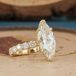 Bagues en diamant de haute joaillerie, fabriquées avec une attention méticuleuse aux détails, présentant de magnifiques diamants étincelants - Product Image 2