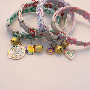Collar para Gato 2025 con Campana y Flores Coloridas, Ajustable, para Gatos, Gatitos y Cachorros, 11 Estilos Diferentes - Product Image 3
