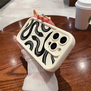 Funda para Teléfono con Diseño Popular <span class=keywords><strong>de</strong></span> Serpiente Rey Negra para iPhone 17 16 15 Pro Max 14 13 12 11 XS XR, Marco para Cámara con Orificio Grande, Anti-Caídas - Product Image 3